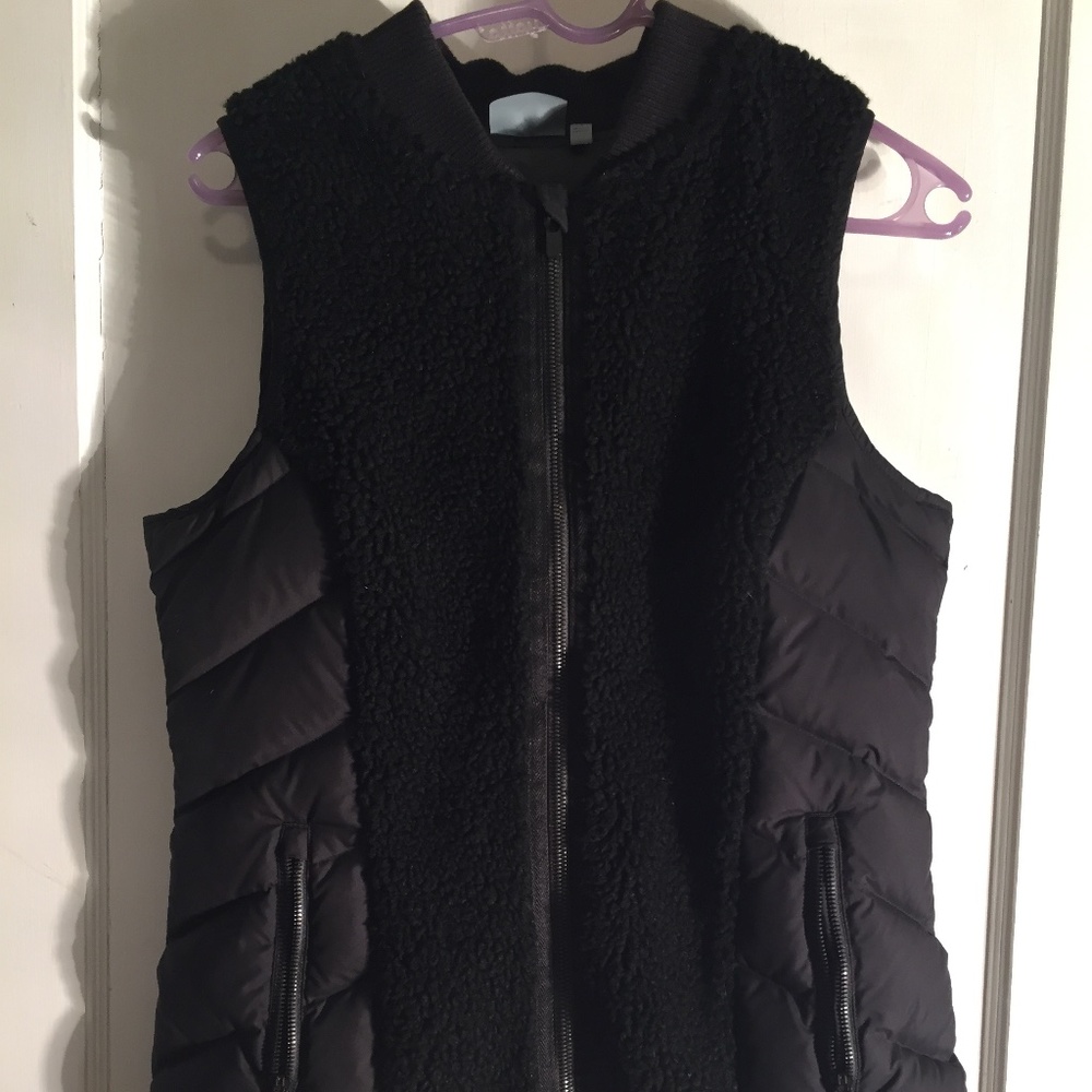 Athleta Vest - Small